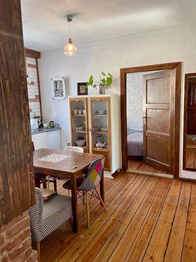 Apartament Do Zobaczenia Olsztyn Miejsce Nieidealne Buitenkant foto